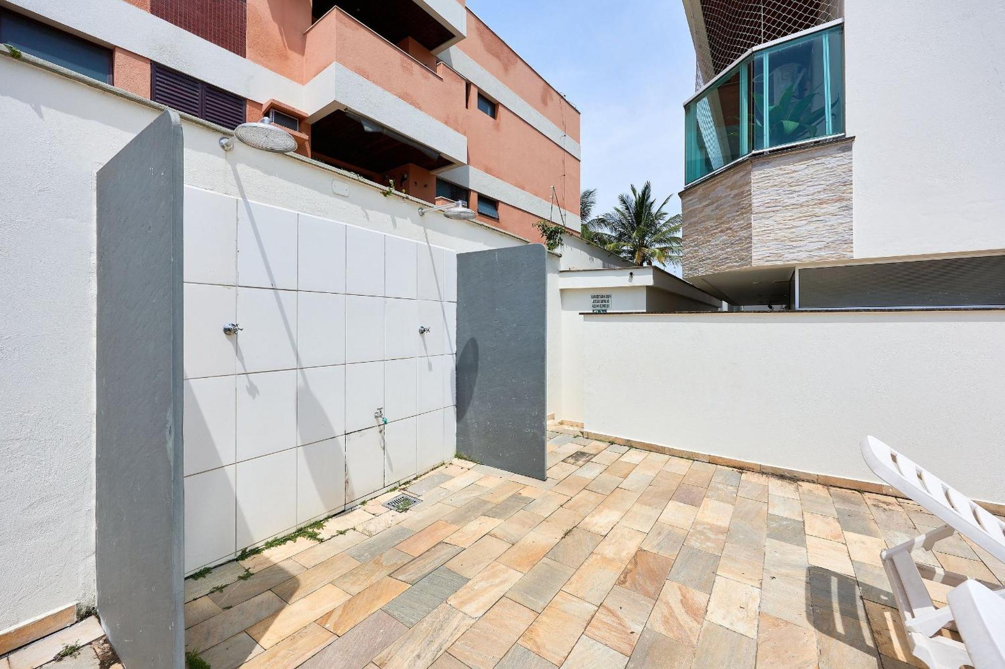 Apartment Af11: Perto Praias E Comercio, Piscina, Ar, Wi-fi, Varanda Gourmet Ubatuba
