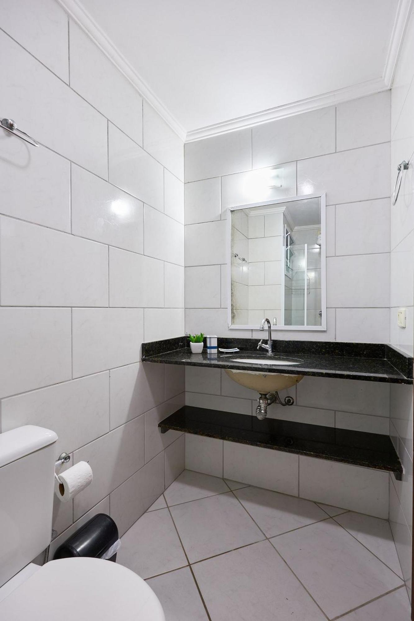 Af11: Perto Praias E Comercio, Piscina, Ar, Wi-fi, Varanda Gourmet *
