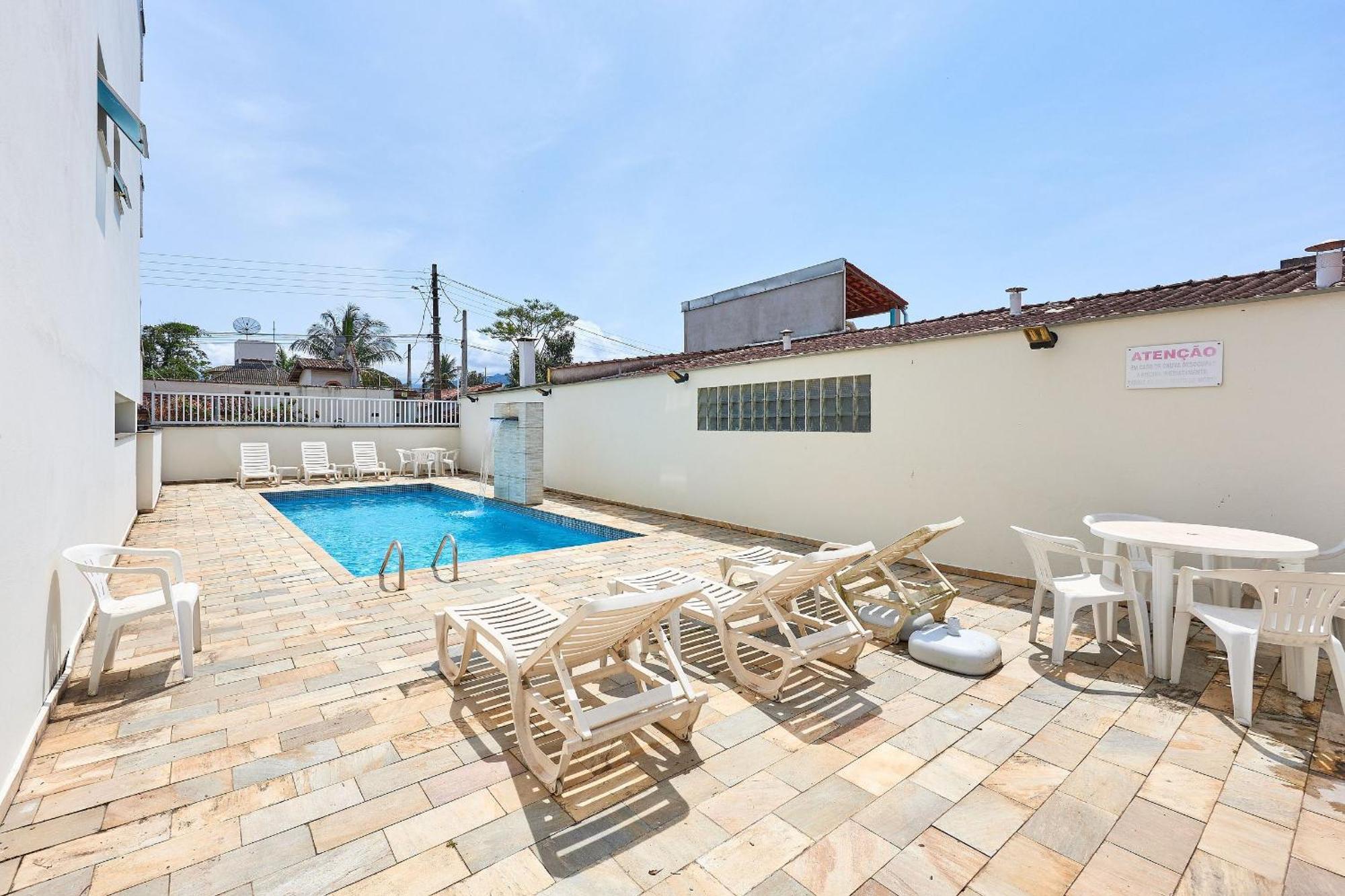 Apartment Af11: Perto Praias E Comercio, Piscina, Ar, Wi-fi, Varanda Gourmet
