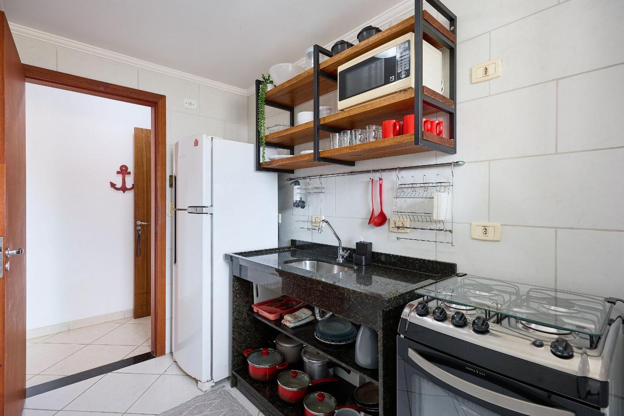Apartment Af11: Perto Praias E Comercio, Piscina, Ar, Wi-fi, Varanda Gourmet Ubatuba