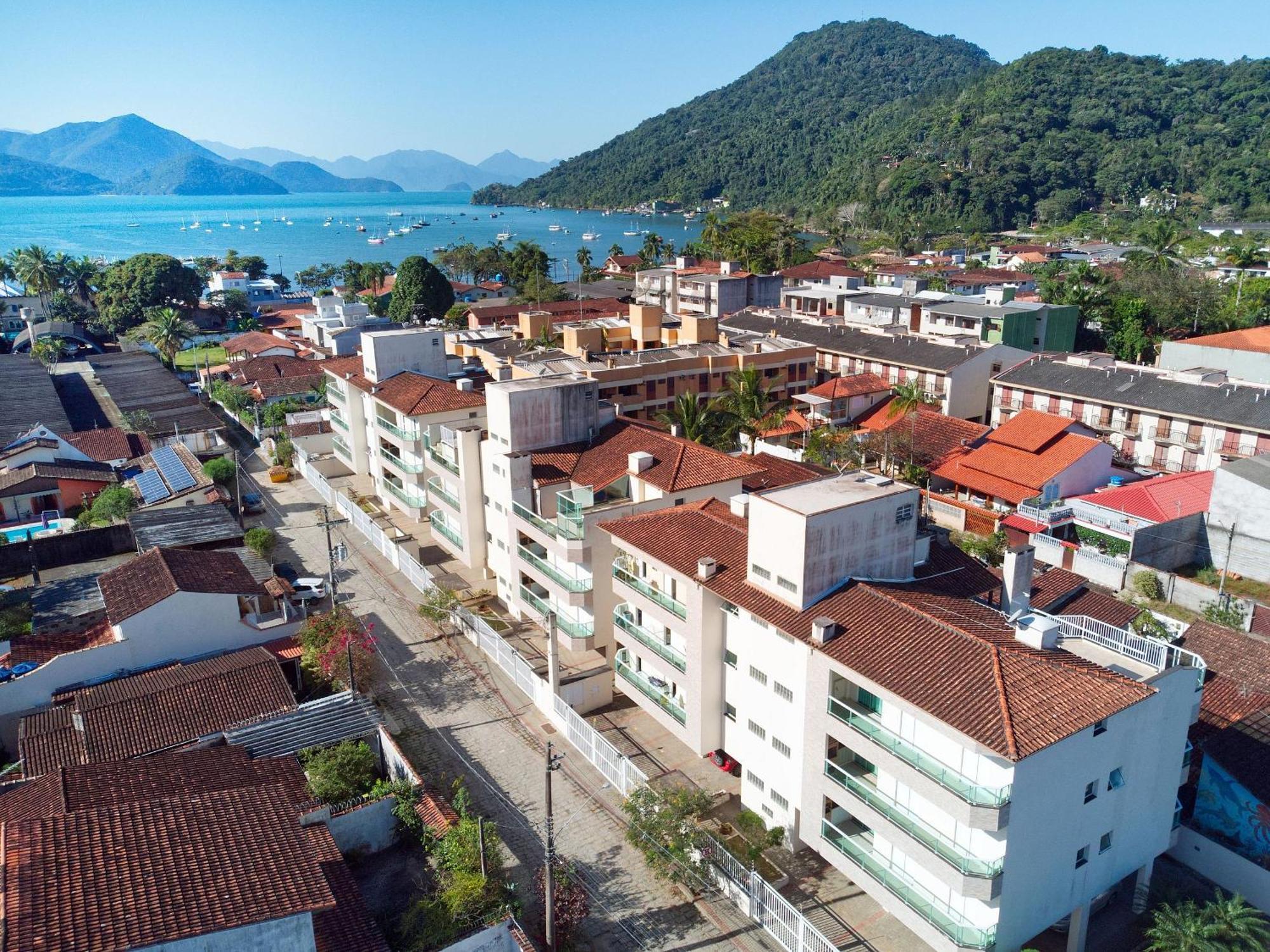 Af11: Perto Praias E Comercio, Piscina, Ar, Wi-fi, Varanda Gourmet * Ubatuba